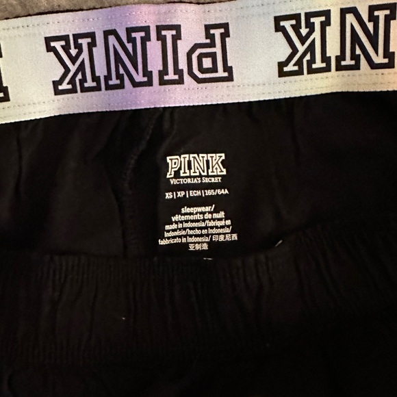 Pink Victoria Secret women’s size xsmall bundle of shorts with rainbow waist - Picture 4 of 7